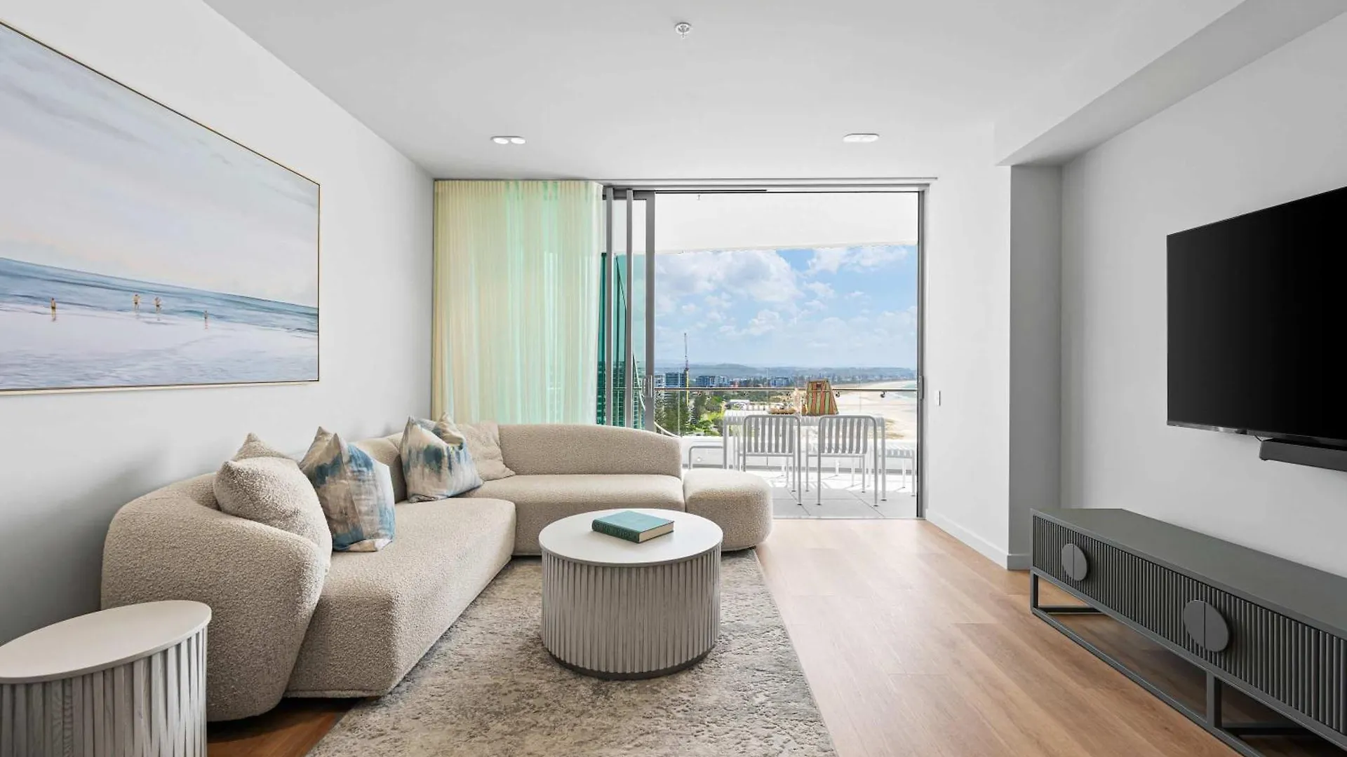 Solara At Kirra Daire Gold Coast
