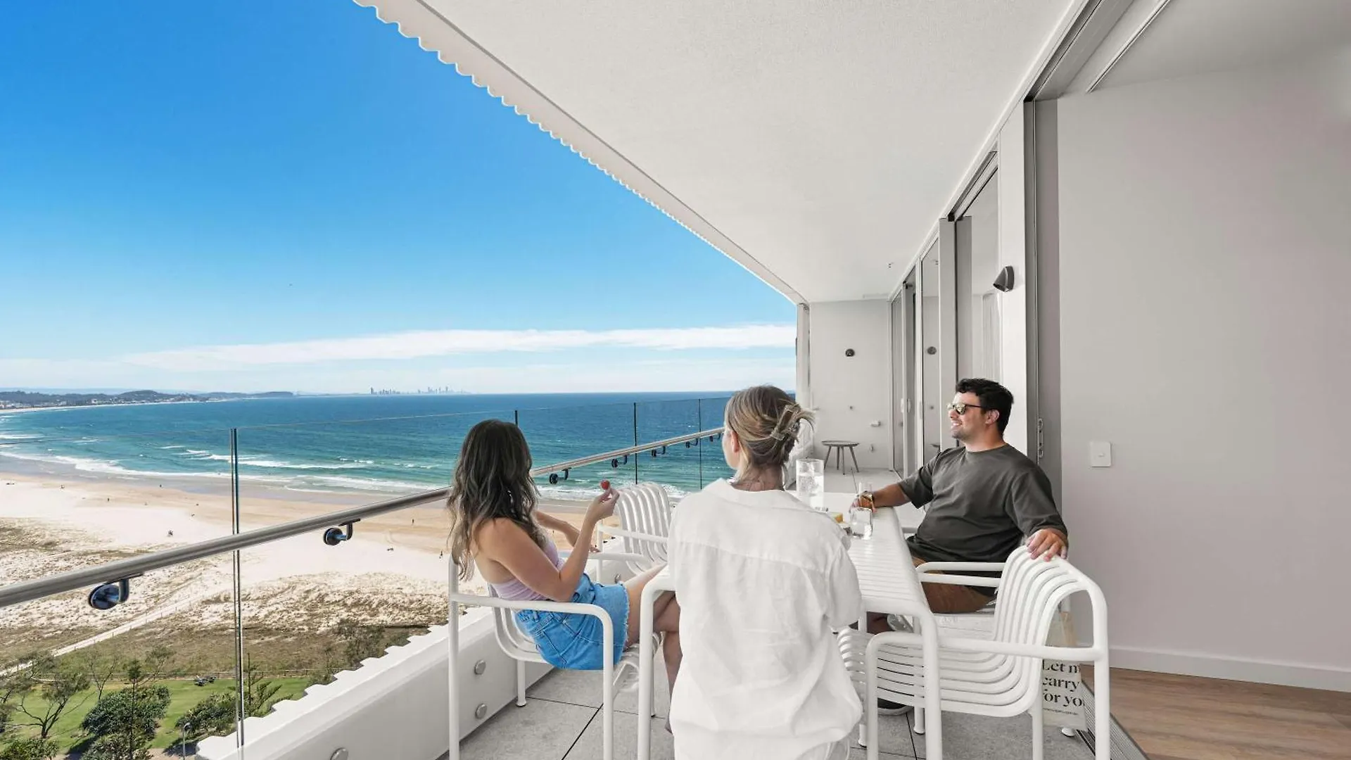Solara At Kirra Daire Gold Coast